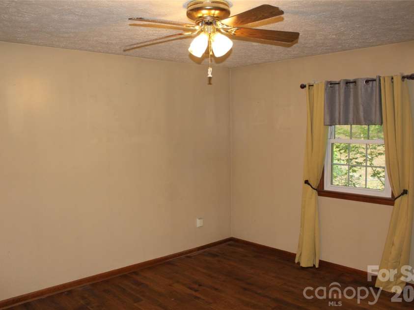 3505 Nelson Lane, Morganton, NC 28655.  MLS# CAR4386370, YatesRealty ID 26948. 