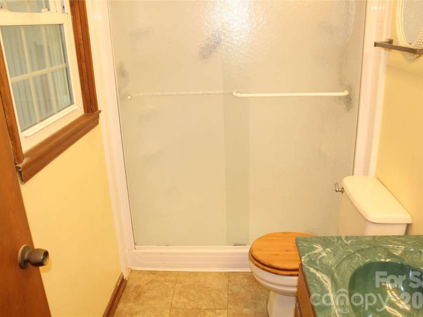 3505 Nelson Lane, Morganton, NC 28655.  MLS# CAR4386370, YatesRealty ID 26948. 