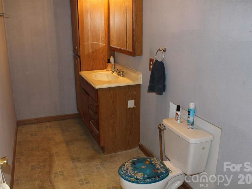 3505 Nelson Lane, Morganton, NC 28655.  MLS# CAR4386370, YatesRealty ID 26948. 