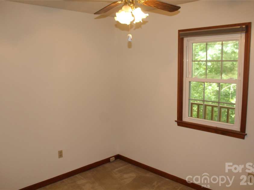 3505 Nelson Lane, Morganton, NC 28655.  MLS# CAR4386370, YatesRealty ID 26948. 