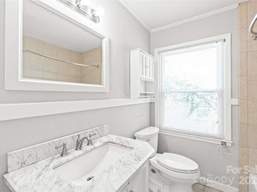105 Willetta Drive, Charlotte, NC 28217.  MLS# CAR4281908, YatesRealty ID 26949. 