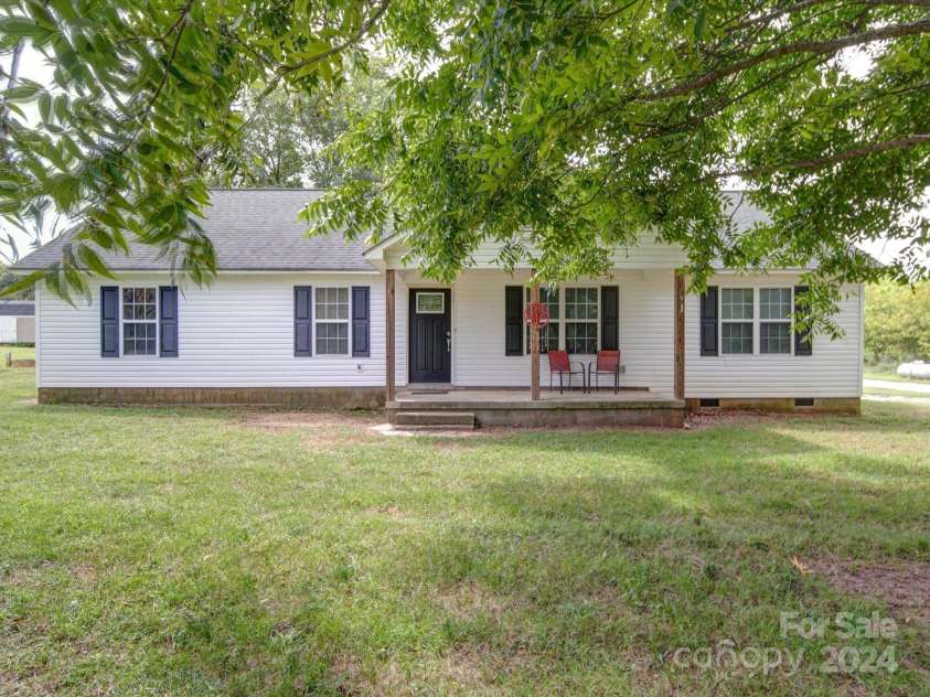 4616 Canal Road, Marshville, NC 28103.  MLS# CAR4183086, YatesRealty ID 2695. 