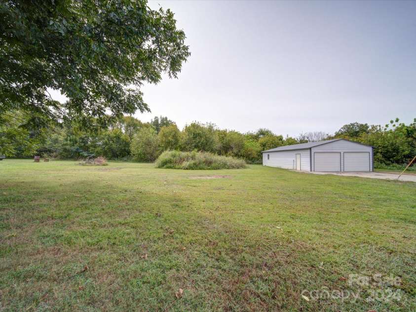 4616 Canal Road, Marshville, NC 28103.  MLS# CAR4183086, YatesRealty ID 2695. 