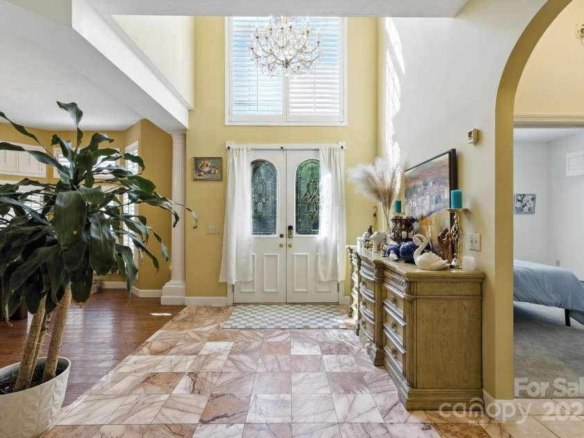 652 Avery Creek Road, Arden, NC 28704.  MLS# CAR4282113, YatesRealty ID 2695. 