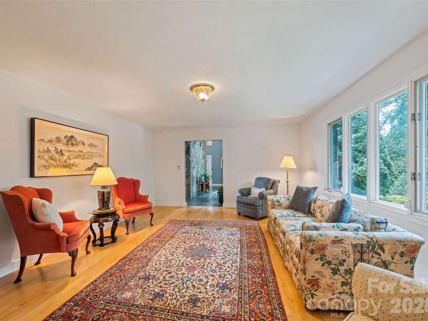 3091 US 441 Highway, Sylva, NC 28779.  MLS# CAR4388513, YatesRealty ID 26950. 