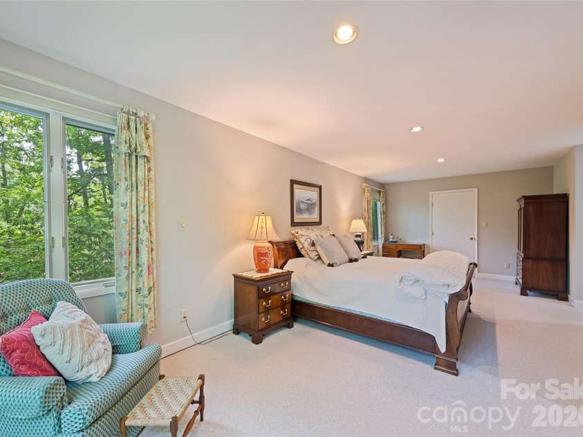 3091 US 441 Highway, Sylva, NC 28779.  MLS# CAR4388513, YatesRealty ID 26950. 