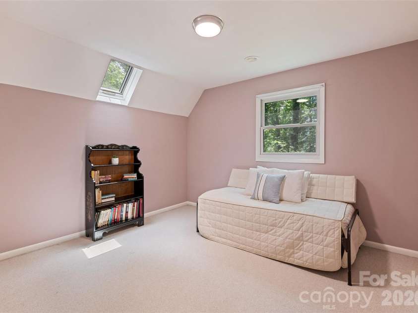 3091 US 441 Highway, Sylva, NC 28779.  MLS# CAR4388513, YatesRealty ID 26950. 