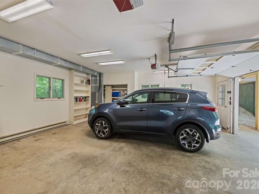 3091 US 441 Highway, Sylva, NC 28779.  MLS# CAR4388513, YatesRealty ID 26950. 