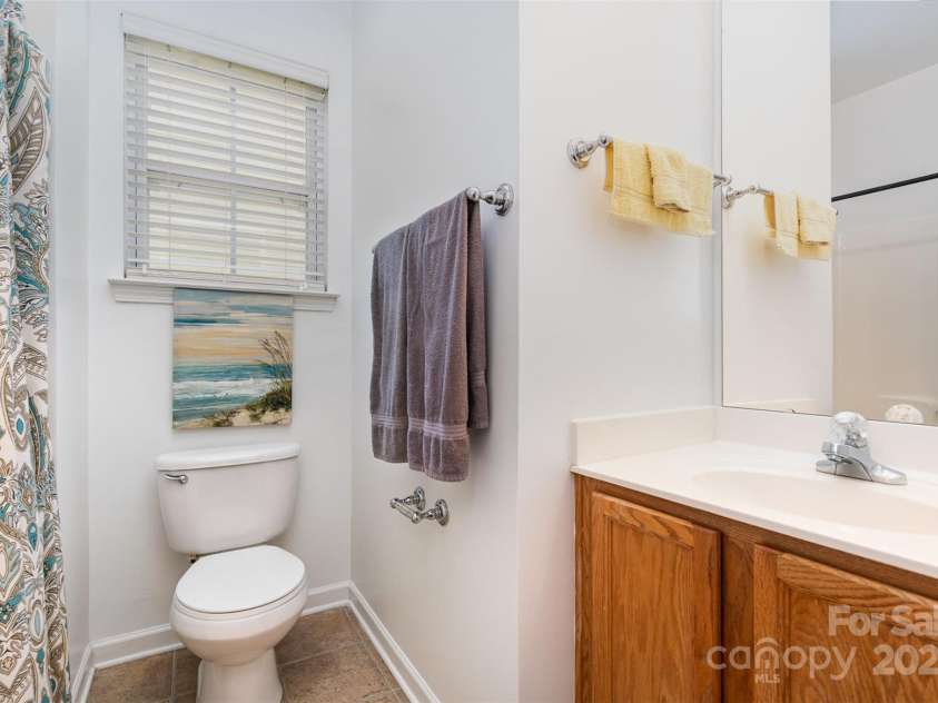 4235 Spring Oak Drive, Charlotte, NC 28208.  MLS# CAR4271926, YatesRealty ID 26950. 