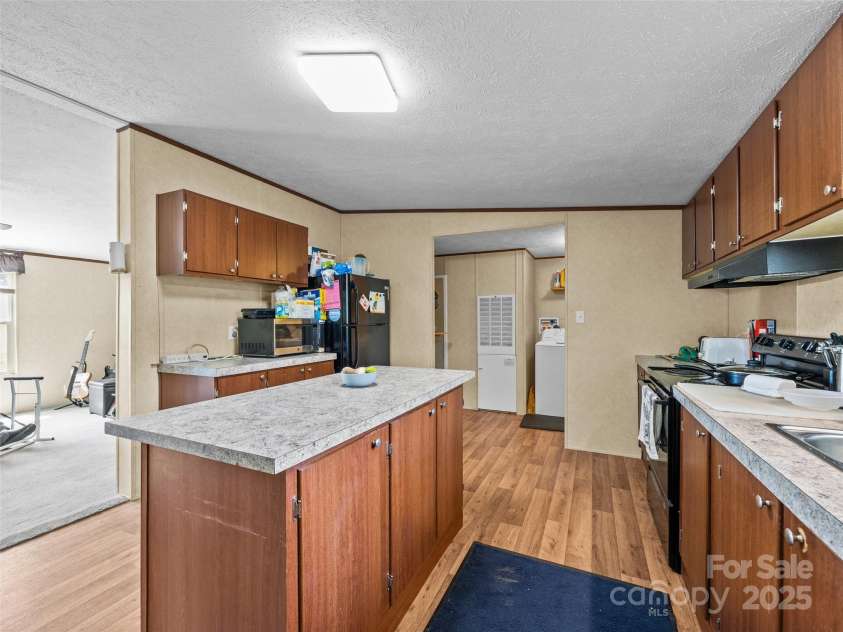 1291 Pace Road, Hendersonville, NC 28792.  MLS# CAR4282574, YatesRealty ID 26951. 