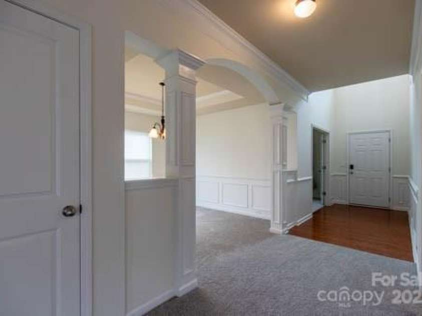 159 Saye Place, Mooresville, NC 28115.  MLS# CAR4255738, YatesRealty ID 26952. Two story Foyer