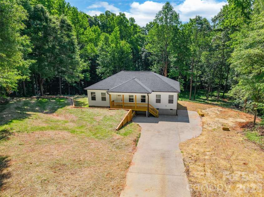 1630 Riddle Road, Clover, SC 29710.  MLS# CAR4388573, YatesRealty ID 26952. 