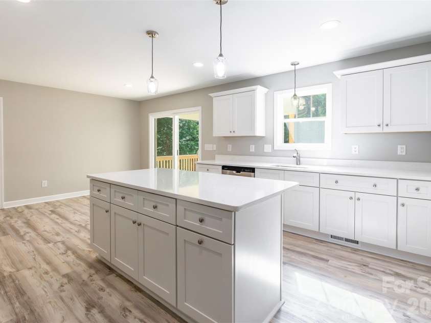 1630 Riddle Road, Clover, SC 29710.  MLS# CAR4388573, YatesRealty ID 26952. 