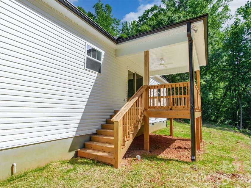 1630 Riddle Road, Clover, SC 29710.  MLS# CAR4388573, YatesRealty ID 26952. 