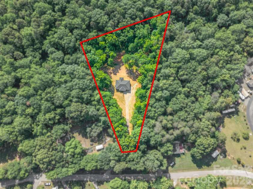 1630 Riddle Road, Clover, SC 29710.  MLS# CAR4388573, YatesRealty ID 26952. 