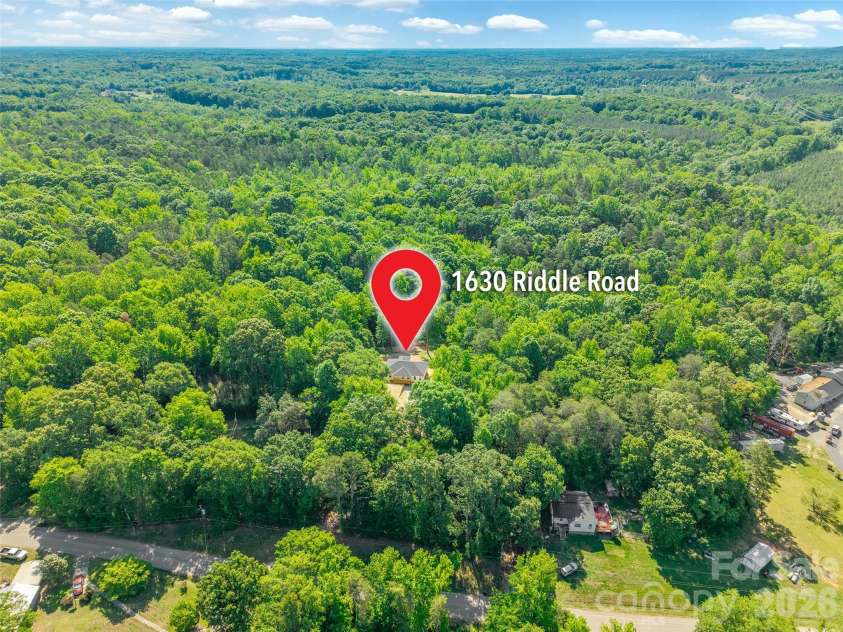 1630 Riddle Road, Clover, SC 29710.  MLS# CAR4388573, YatesRealty ID 26952. 