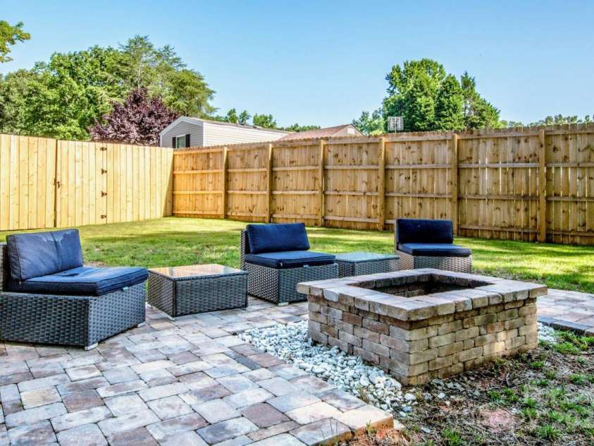7039 Executive Circle, Denver, NC 28037.  MLS# CAR4275891, YatesRealty ID 26953. Fire pit