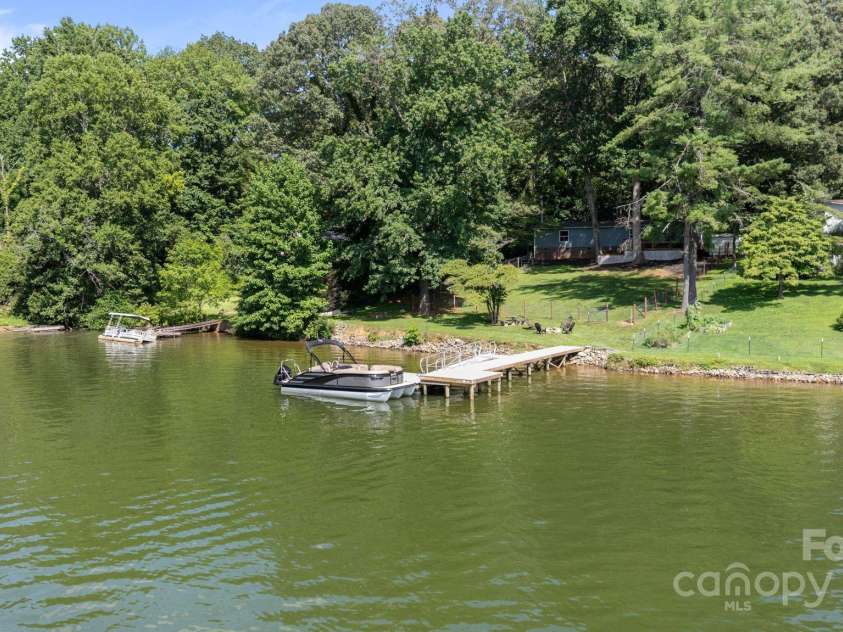 3539 Tee Street, Sherrills Ford, NC 28673.  MLS# CAR4282300, YatesRealty ID 26954. 