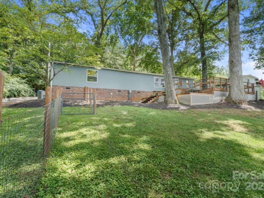 3539 Tee Street, Sherrills Ford, NC 28673.  MLS# CAR4282300, YatesRealty ID 26954. 