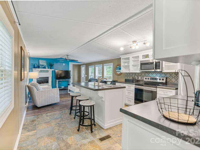 3539 Tee Street, Sherrills Ford, NC 28673.  MLS# CAR4282300, YatesRealty ID 26954. 