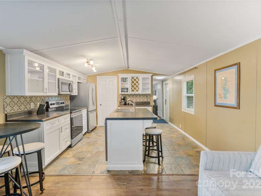 3539 Tee Street, Sherrills Ford, NC 28673.  MLS# CAR4282300, YatesRealty ID 26954. 