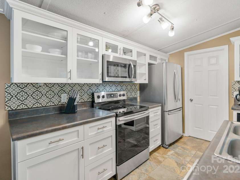 3539 Tee Street, Sherrills Ford, NC 28673.  MLS# CAR4282300, YatesRealty ID 26954. 