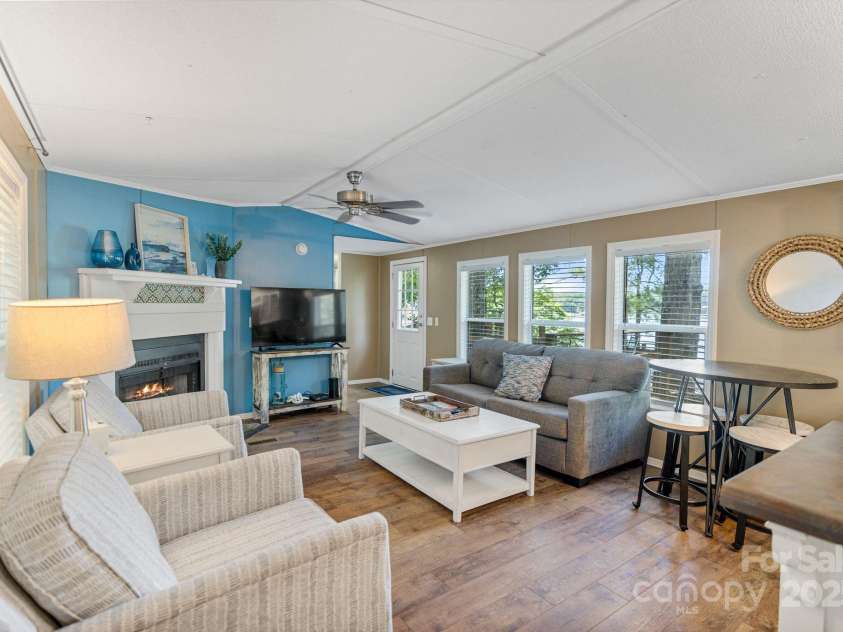 3539 Tee Street, Sherrills Ford, NC 28673.  MLS# CAR4282300, YatesRealty ID 26954. 