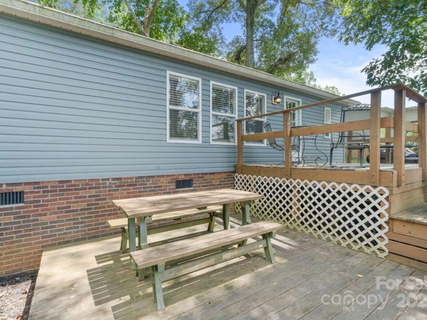 3539 Tee Street, Sherrills Ford, NC 28673.  MLS# CAR4282300, YatesRealty ID 26954. 