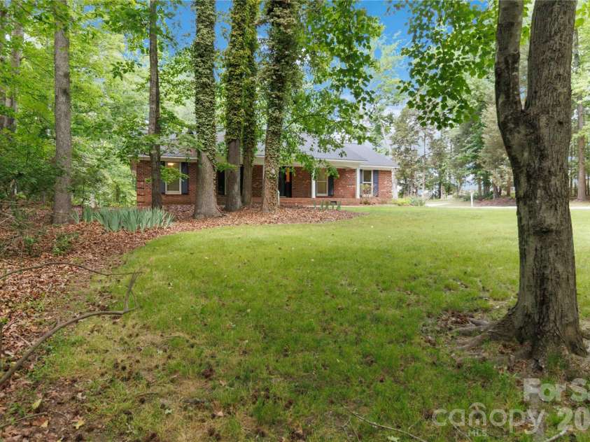 447 Partridge Place, York, SC 29745.  MLS# CAR4378725, YatesRealty ID 26954. 