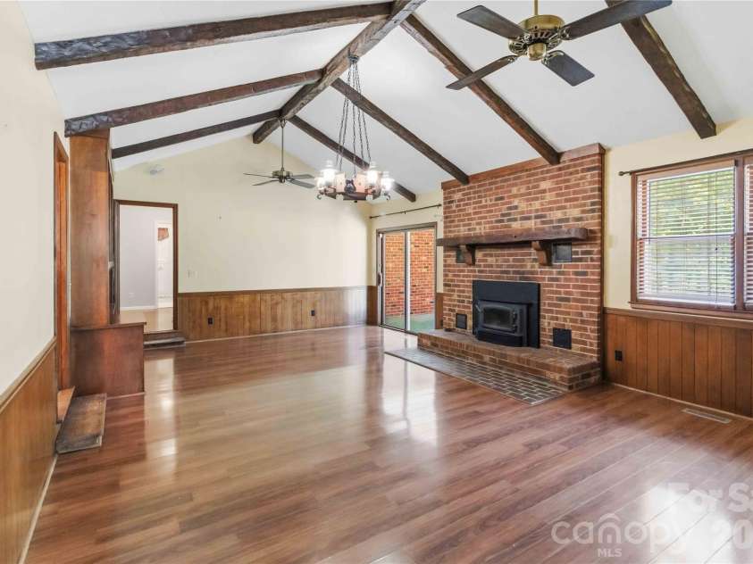 447 Partridge Place, York, SC 29745.  MLS# CAR4378725, YatesRealty ID 26954. 