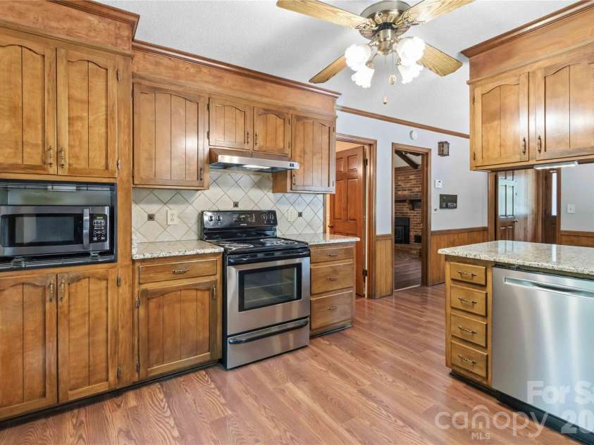447 Partridge Place, York, SC 29745.  MLS# CAR4378725, YatesRealty ID 26954. 