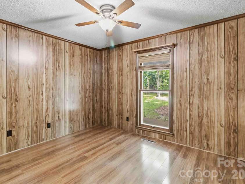 447 Partridge Place, York, SC 29745.  MLS# CAR4378725, YatesRealty ID 26954. 