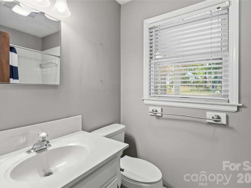 447 Partridge Place, York, SC 29745.  MLS# CAR4378725, YatesRealty ID 26954. 