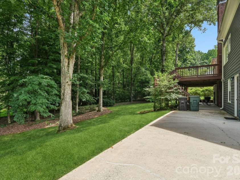 2349 Maria Lynn Court, Gastonia, NC 28056.  MLS# CAR4381762, YatesRealty ID 26955. 
