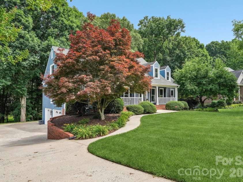 2349 Maria Lynn Court, Gastonia, NC 28056.  MLS# CAR4381762, YatesRealty ID 26955. 