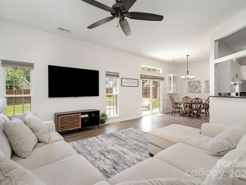 8000 Rachel Court, Waxhaw, NC 28173.  MLS# CAR4274622, YatesRealty ID 26955. 