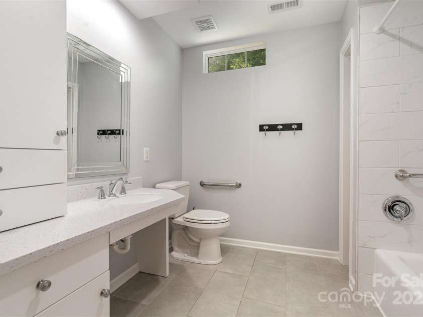 8000 Rachel Court, Waxhaw, NC 28173.  MLS# CAR4274622, YatesRealty ID 26955. 