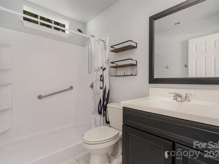 8000 Rachel Court, Waxhaw, NC 28173.  MLS# CAR4274622, YatesRealty ID 26955. 