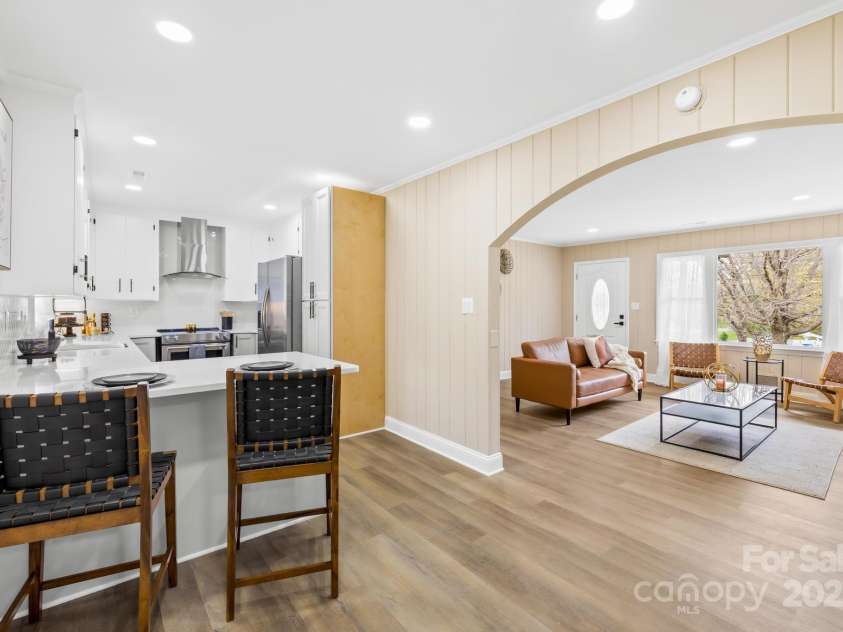 504 Katherine Avenue, Kings Mountain, NC 28086.  MLS# CAR4240917, YatesRealty ID 26957. Open floorplan