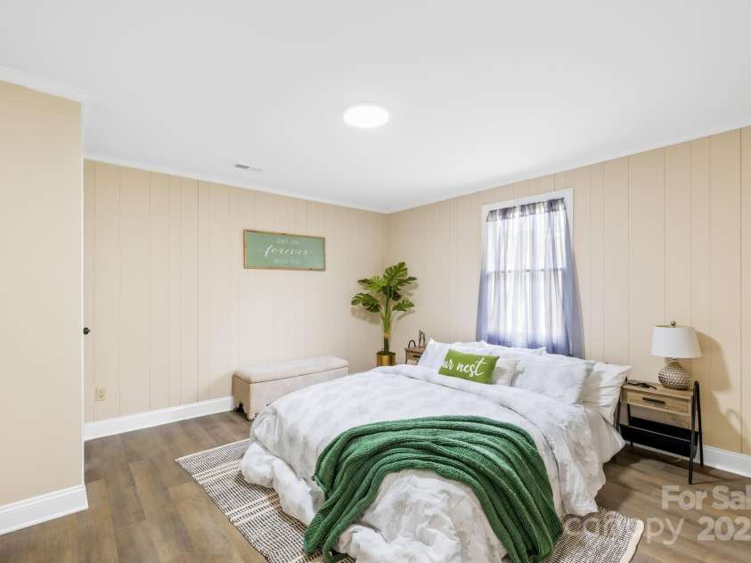 504 Katherine Avenue, Kings Mountain, NC 28086.  MLS# CAR4240917, YatesRealty ID 26957. Primary bedroom