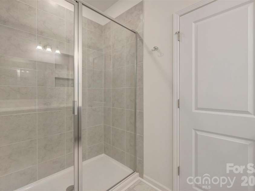 1727 Boulder Ridge Drive, Gastonia, NC 28052.  MLS# CAR4347089, YatesRealty ID 26958. Owner's suite
