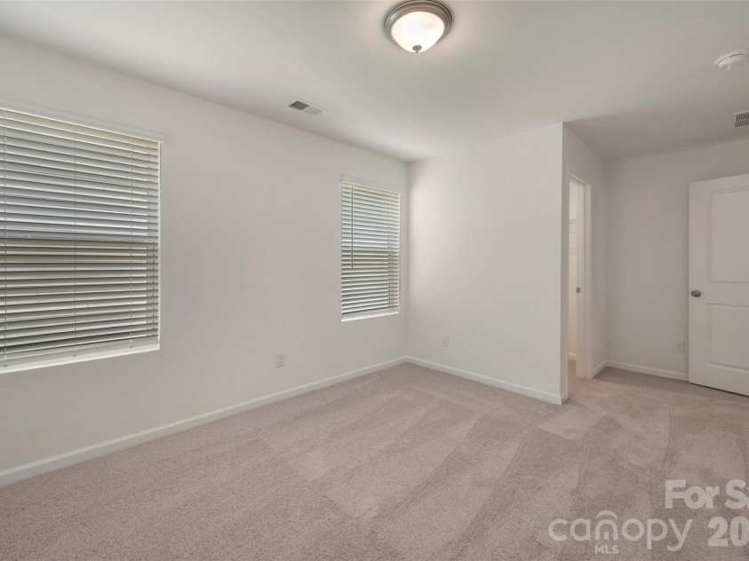 1727 Boulder Ridge Drive, Gastonia, NC 28052.  MLS# CAR4347089, YatesRealty ID 26958. Second floor bedroom