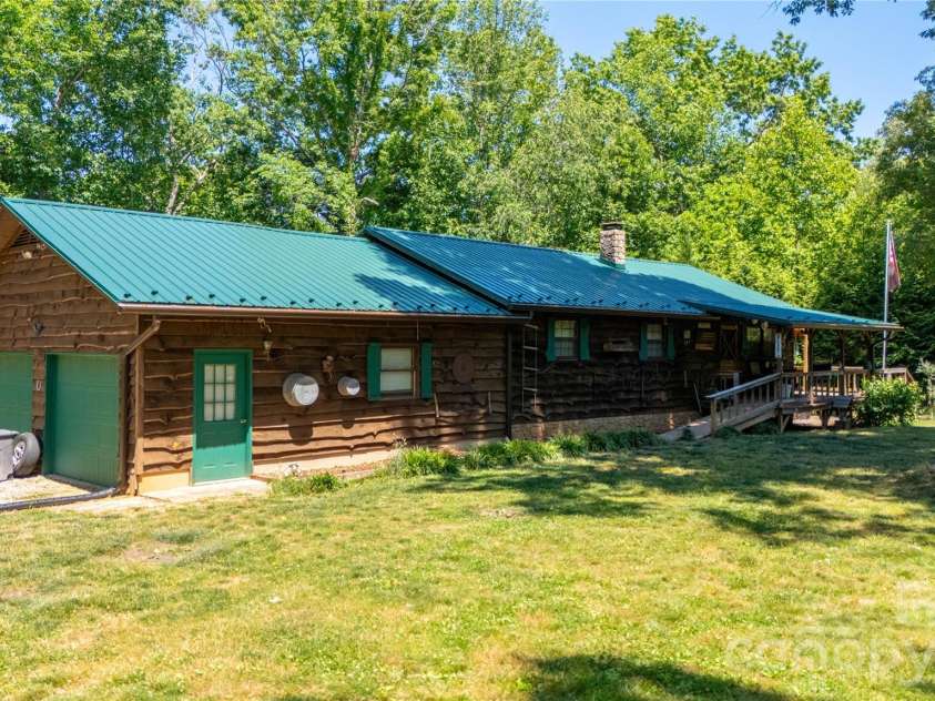 47 Johnson Drive, Marion, NC 28752.  MLS# CAR4386207, YatesRealty ID 26959. 