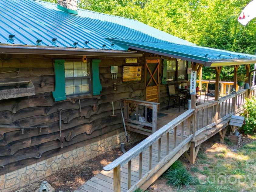 47 Johnson Drive, Marion, NC 28752.  MLS# CAR4386207, YatesRealty ID 26959. 