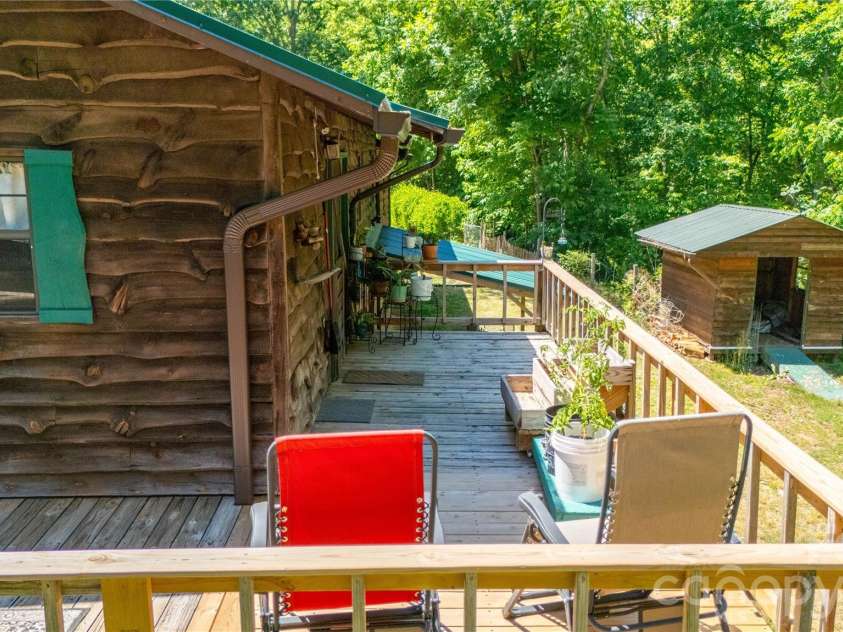 47 Johnson Drive, Marion, NC 28752.  MLS# CAR4386207, YatesRealty ID 26959. 