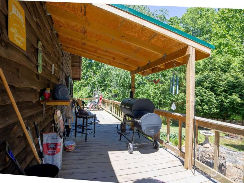 47 Johnson Drive, Marion, NC 28752.  MLS# CAR4386207, YatesRealty ID 26959. 