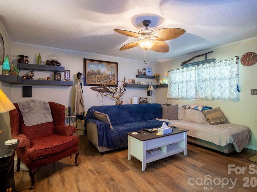 47 Johnson Drive, Marion, NC 28752.  MLS# CAR4386207, YatesRealty ID 26959. 