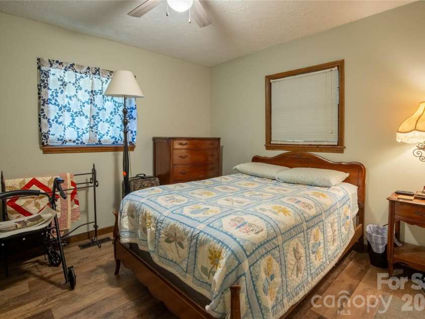 47 Johnson Drive, Marion, NC 28752.  MLS# CAR4386207, YatesRealty ID 26959. 