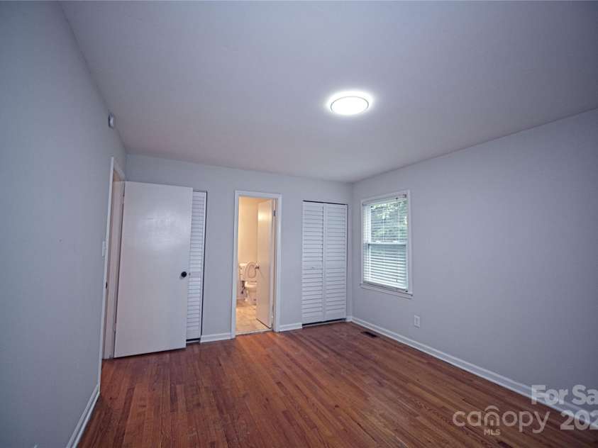 6212 Snowcrest Court, Charlotte, NC 28212.  MLS# CAR4291325, YatesRealty ID 26959. 