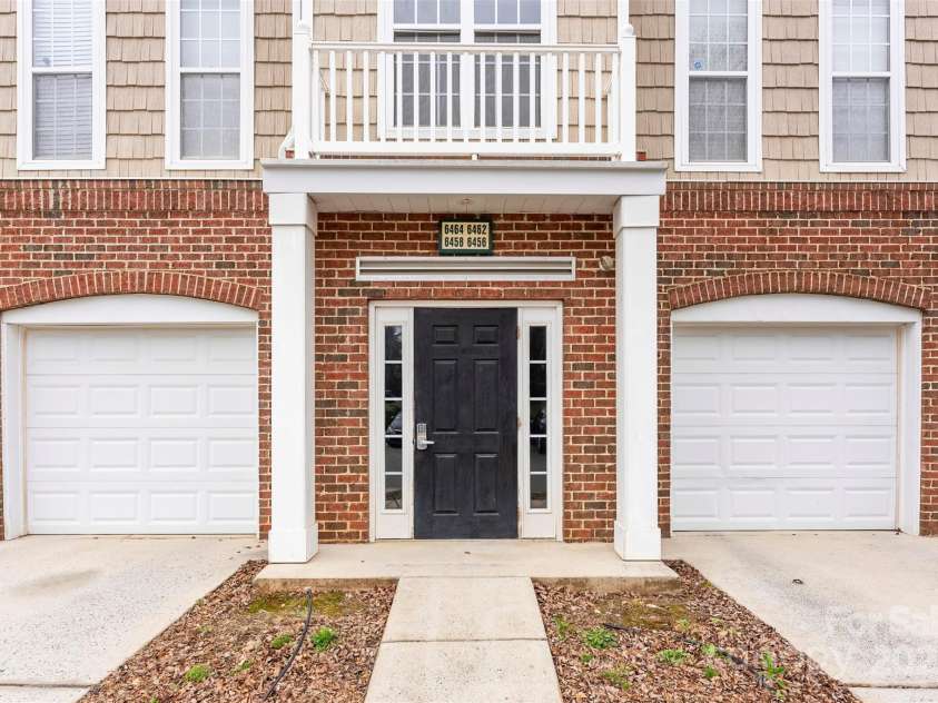 6464 Park Pond Drive, Charlotte, NC 28262.  MLS# CAR4222137, YatesRealty ID 2696. 